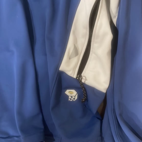 Mountain Hardwear - Picture 3 of 4